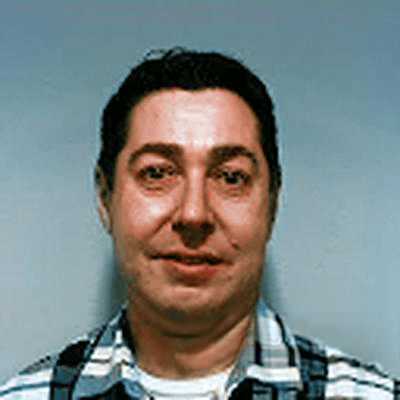 Tom Mcnamara_headshot (1)